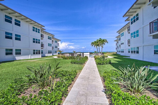 Building Photo - 4410 Jimmy Buffett Mem Hwy