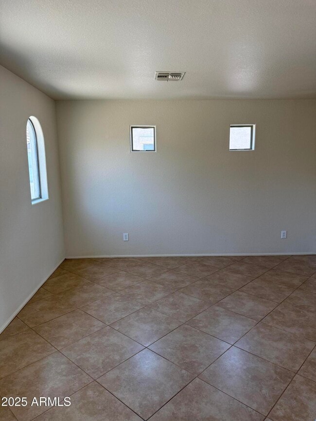 Building Photo - 8312 S 47th Ave