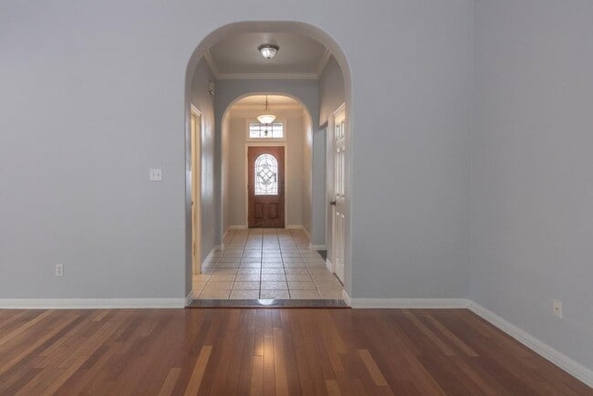 Building Photo - 8214 Cornerwood Dr