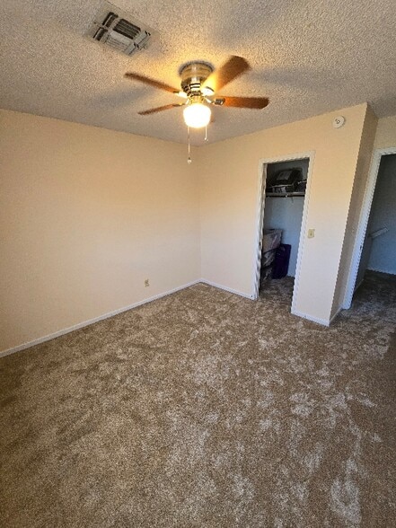 Building Photo - 3464 Ridgecrest Dr