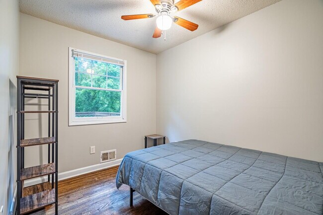 Building Photo - THE CORVAIR l Gorgeous Atlanta House, Close to Parks & Amenities