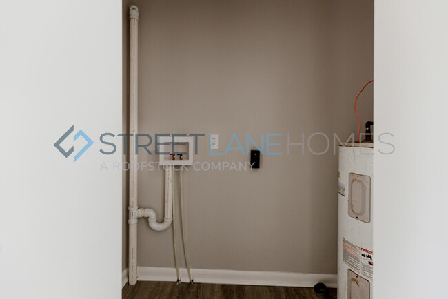 Building Photo - Charming 3 Bedroom in Birmingham!