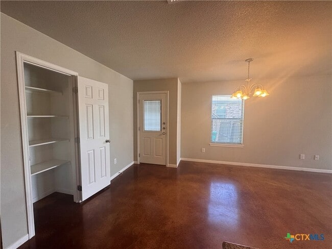Building Photo - 2204 Indian Trail