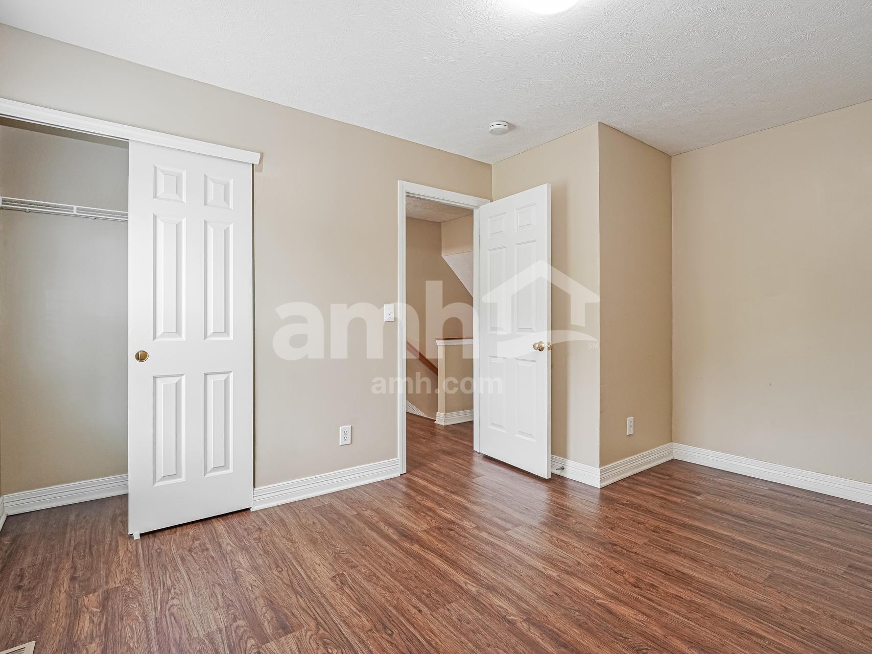 Building Photo - 1739 Autumn Dr