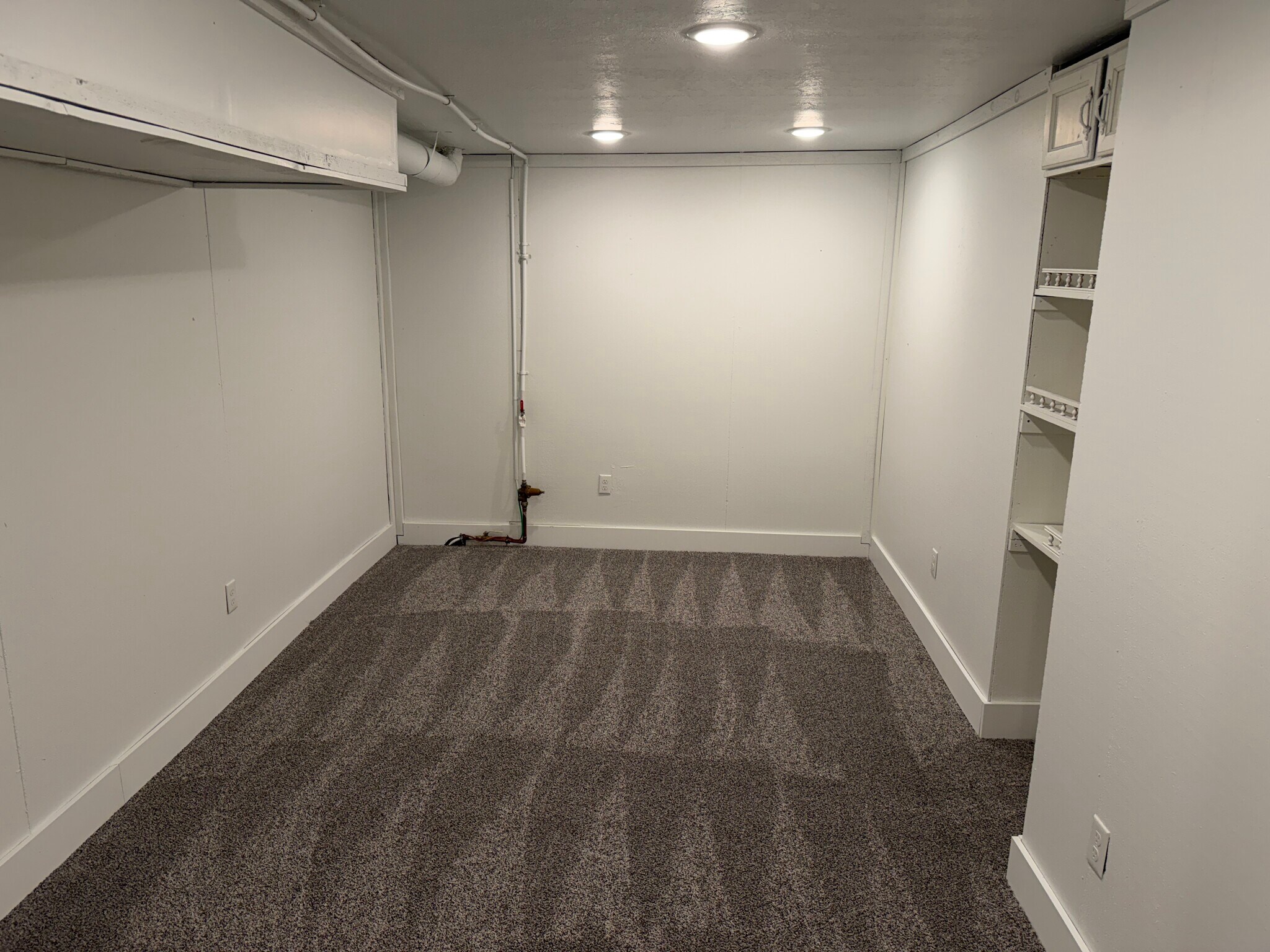 Building Photo - 533 S Dakota St