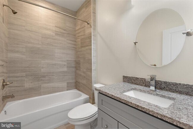 Building Photo - 2411 Kensington Ave