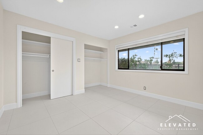 Building Photo - 458 Las Casitas Ct