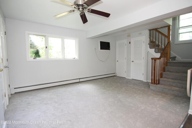 Building Photo - 15-17 E Lincoln Avenue Unit 17