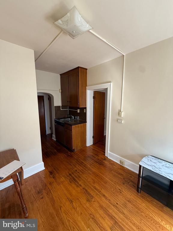 Building Photo - 152 W Main St