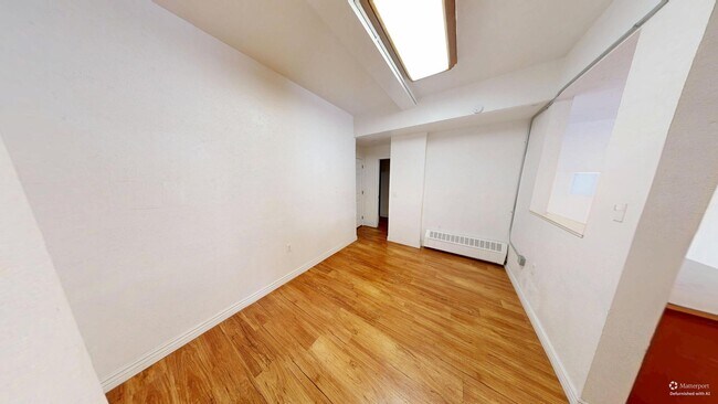 Building Photo - 1105 11th St