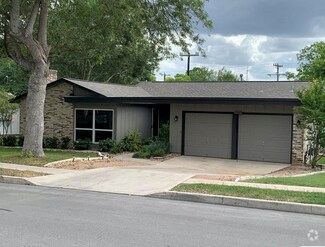 Building Photo - 3 bedroom 2 bathroom in Live Oak