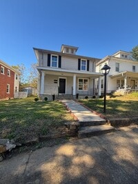 Building Photo - 1515 8th St SE