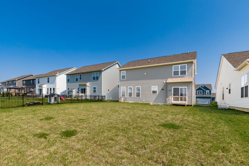 Building Photo - 3749 Mantle Dr