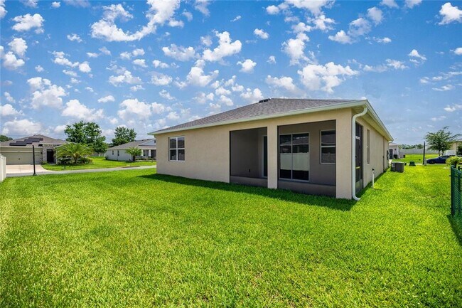 Building Photo - 8810 SW 63rd Ave