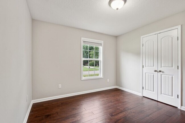 Building Photo - COMING SOON.....Adorable 3 Bedroom Home in Tullahoma!