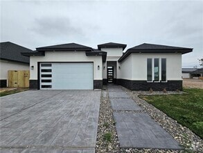 Building Photo - 1024 W Solaris Ln