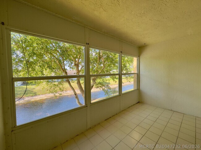 Building Photo - 2800 Fiore Way