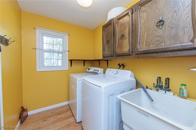 Building Photo - 33403 Cromwell Dr