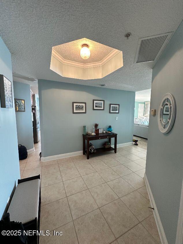 Building Photo - 110 S Serenata Dr