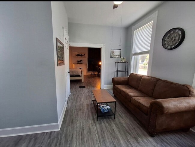 Building Photo - Fully Furnished 1 bedroom in Ludlow – All Utilities Included