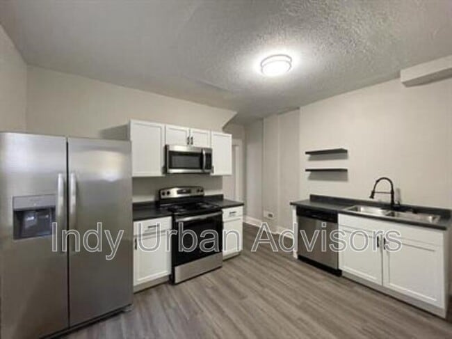 Primary Photo - 1525 N Olney St
