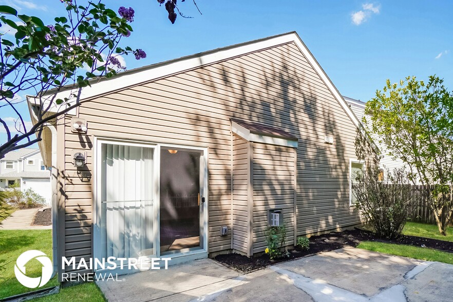 Building Photo - 6817 Riding Trail Dr