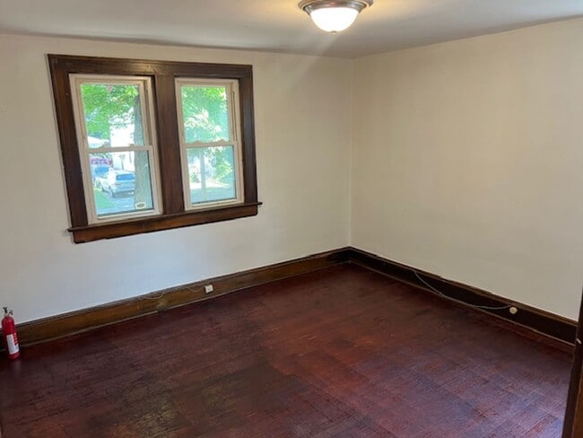 Building Photo - 88 E Ido Ave