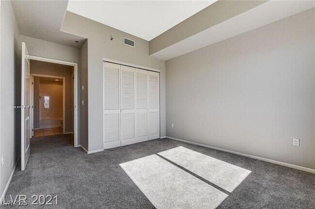 Building Photo - 8255 S Las Vegas Blvd