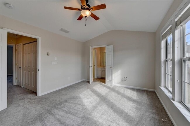 Building Photo - 4006 Edgecomb Dr
