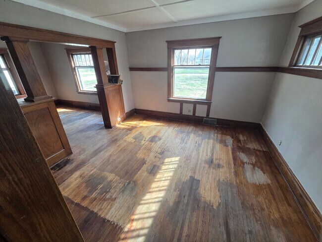 Building Photo - Spacious 4 bedroom house in Pomeroy