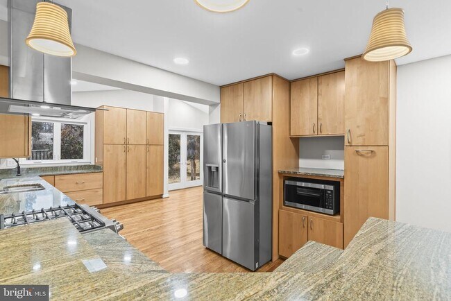 Building Photo - 7609 Woodridge Cir