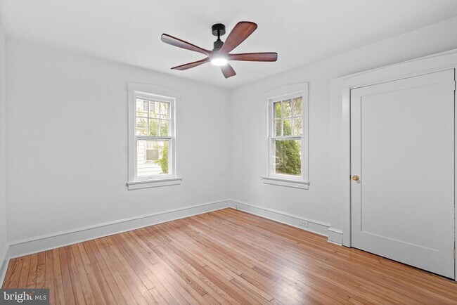Building Photo - 126 Estaugh Ave