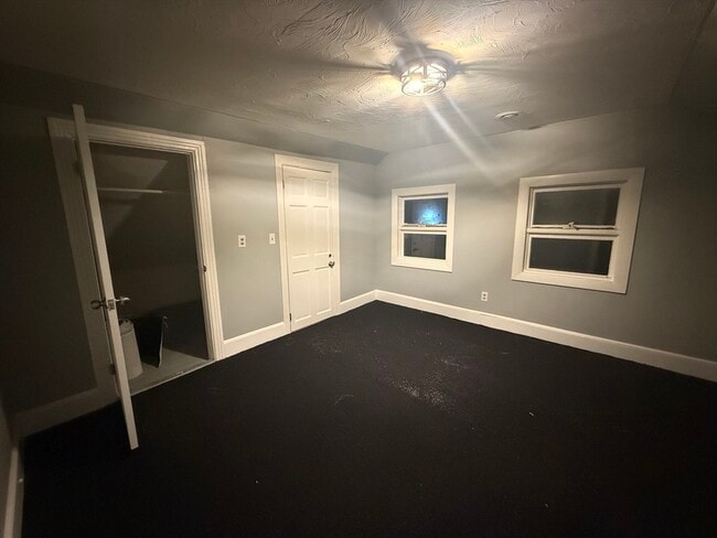 Building Photo - 84 Division St