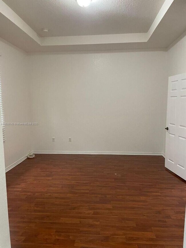 Building Photo - 4911 SW 140th Terrace