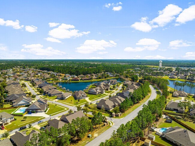 Building Photo - 526 Meadow Lake Dr
