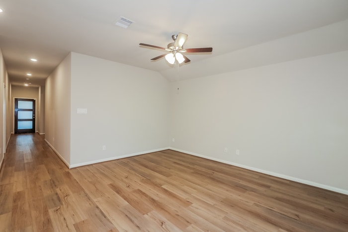 Building Photo - 1022 Modesto Dr