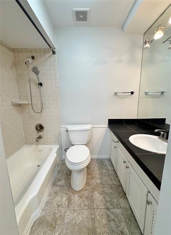 Building Photo - 4320 Cole Ave