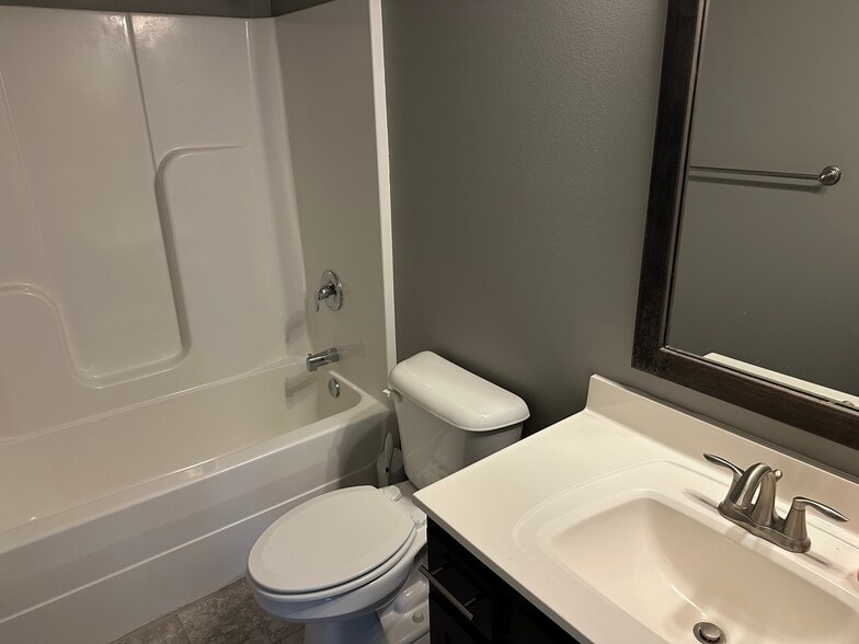 Guest bathroom - 440 3rd Ave