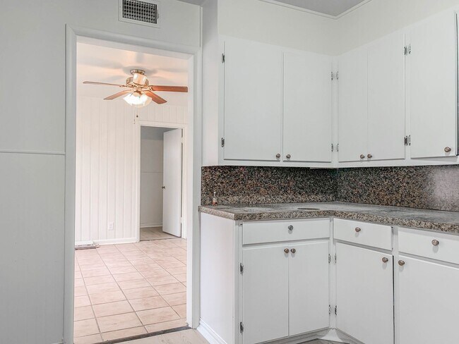 Building Photo - 4315 42nd St