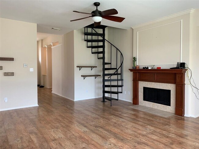 Building Photo - 3023 Aspen Ln