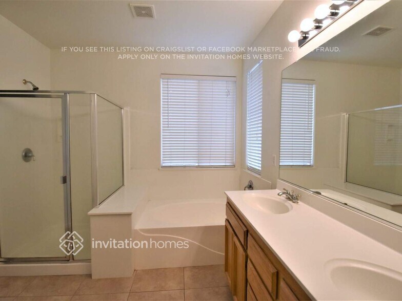Building Photo - 5736 Bridgecross Dr