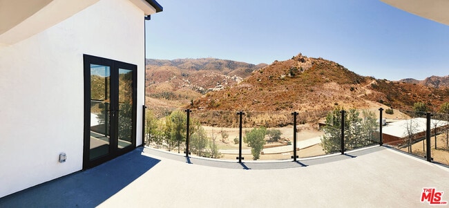Building Photo - 1700 Cadenhorn Dr