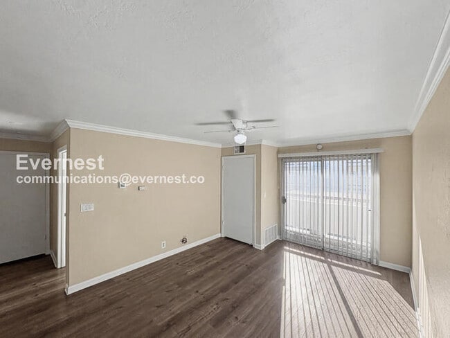 Building Photo - 3173 Wayside Plaza