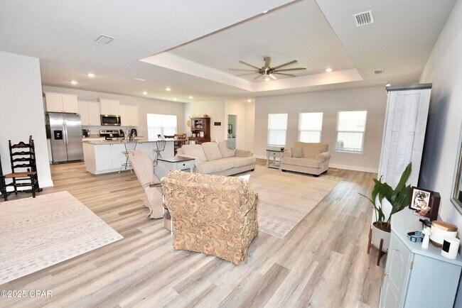 Building Photo - 4858 Sweetspire Dr