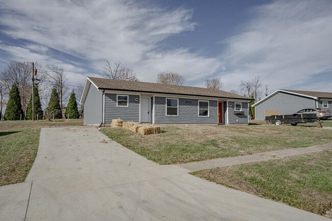 Building Photo - 1312 Farmingdale Dr