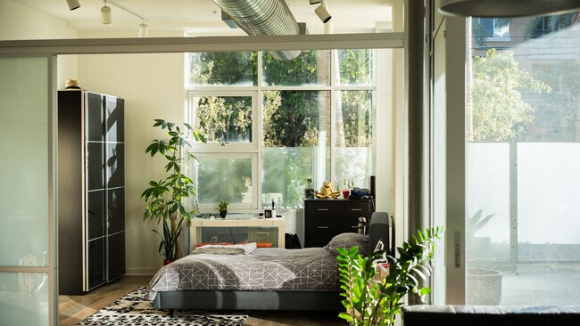 Building Photo - 4080 Glencoe Ave