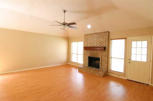 Building Photo - 3118 Settlers Way Blvd