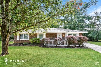 Building Photo - Don't Miss This Montevallo Gem