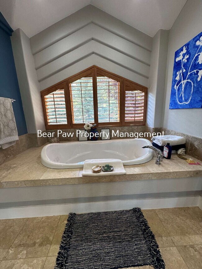Building Photo - SHORT TERM, FULLY FURNISHED HOME IN EVERGREEN!!