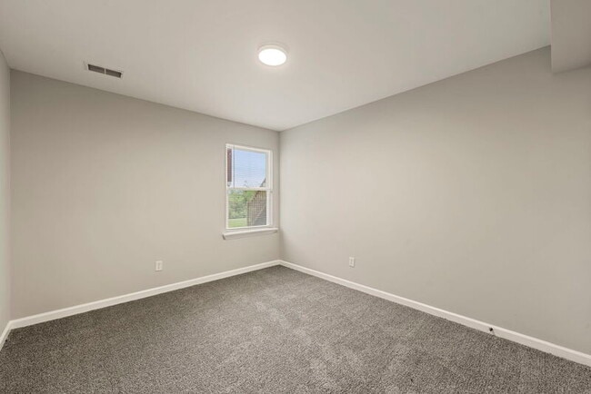 Building Photo - 2502 Alpha Ct E